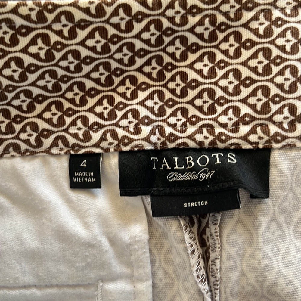 Talbots Patterned Bermuda Shorts - Picture 3 of 6